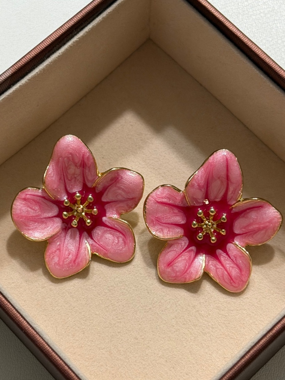 Pink Oil Dripping Enamel 5-Petal Flower Statement Earrings Gold Tone